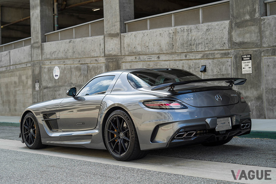 およそ4300万円で落札された2014年式メルセデス・ベンツ「SLS AMGブラックシリーズ」