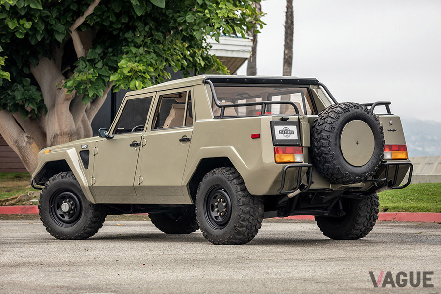 約2900万円で落札された1989年式ランボルギーニ「カウンタック25thアニバーサリー」（C）2020 Courtesy of RM Sotheby's