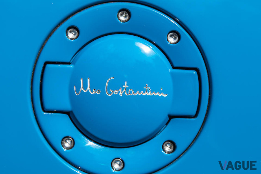 ブガッティ「ヴェイロン16.4 グランスポーツ・ヴィテッセ・メオ・コスタンティーニ」だけのサイン（C）Bonhams