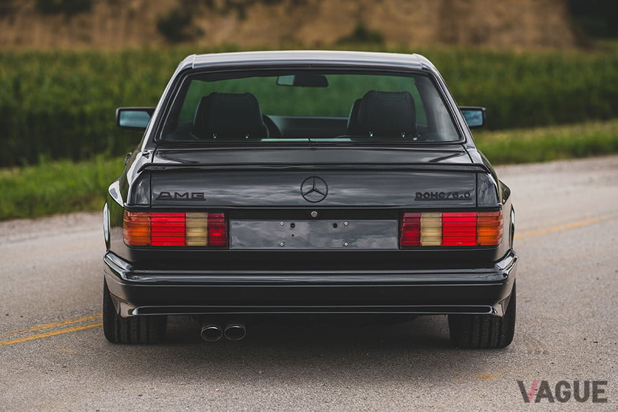 約2700万円で落札された1989年式メルセデス・ベンツ 560 SEC AMG 5.6 ワイドボディ（C）2020 Courtesy of RM Sotheby's