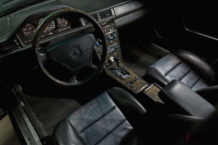 約1000万円で落札された1994年式メルセデス・ベンツ E60 AMG（C）2020 Courtesy of RM Sotheby's
