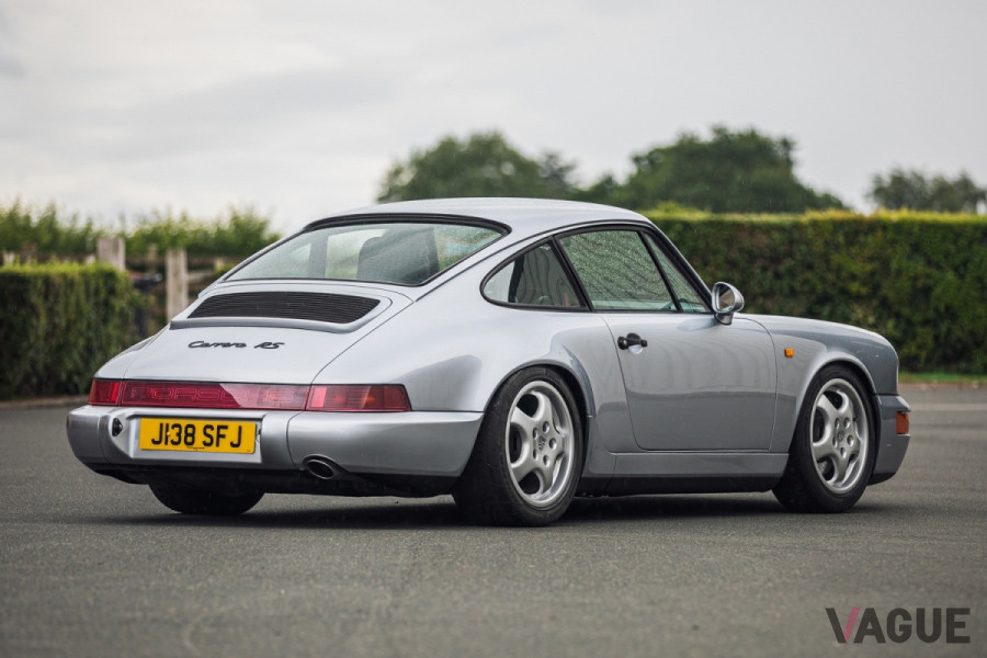 1991年式ポルシェ911（964）カレラRSは、約2100万円で落札された（C）SILVERSTONE AUCTIONS