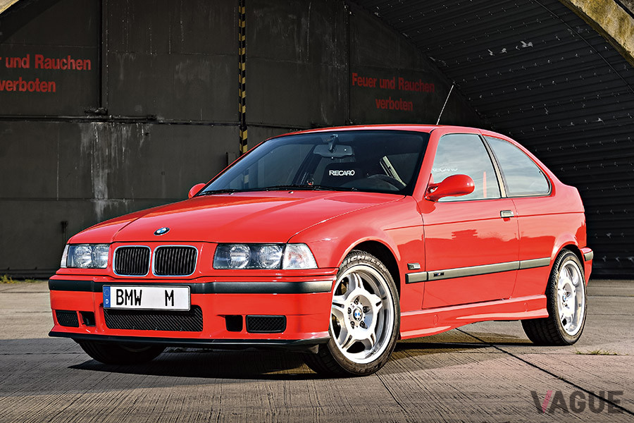 E36のコンパクトにE36 M3CのエンジンをスワップしたE36 M3コンパクト