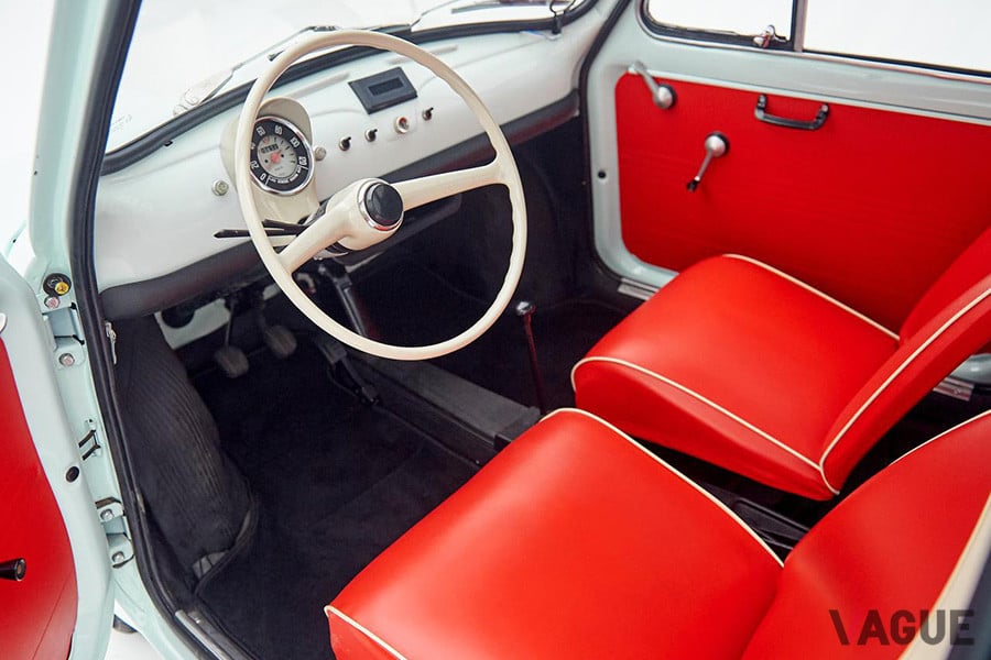 「FIAT 500 ev」のインテリアは、ほぼオリジナルが保たれている