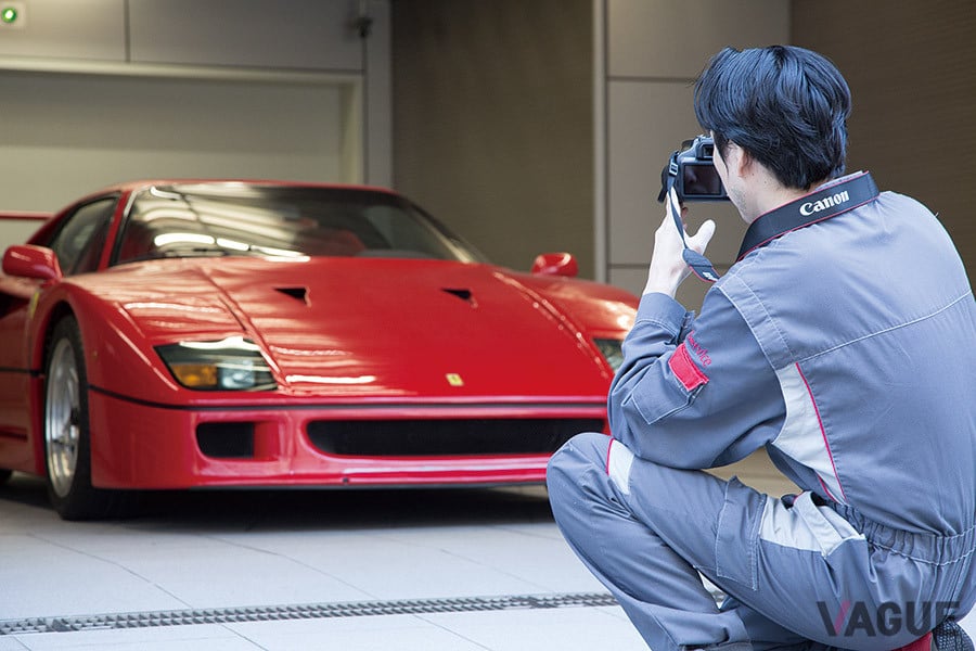 日本のディーラーでクラシケを申請する場合は、スタッフが規定されている写真を撮影する