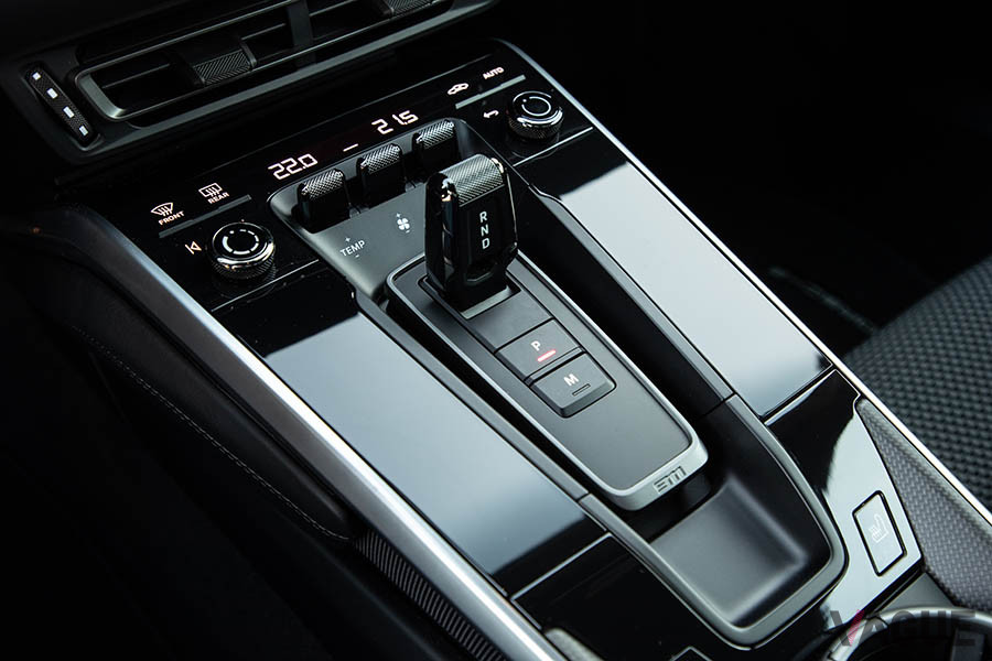 ポルシェ「911カレラS」のPDKモデルのシフトセレクター