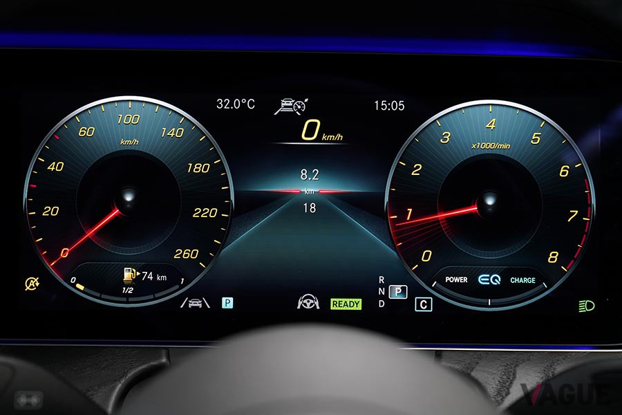 メルセデス・ベンツ新型「Eクラス」（E200スポーツ）のメーター