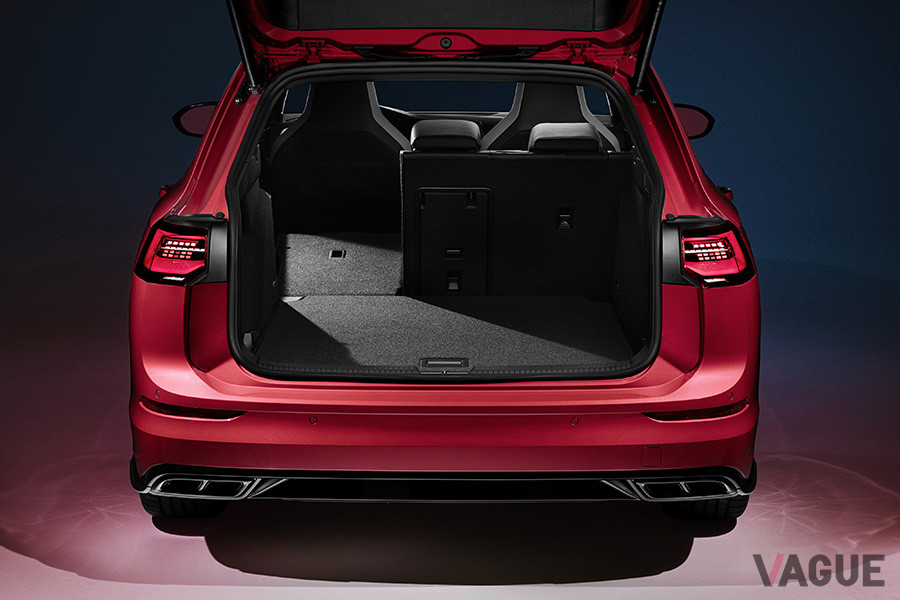 VW新型「ゴルフヴァリアント」のラゲッジルーム