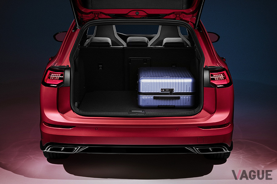 VW新型「ゴルフヴァリアント」のラゲッジルーム