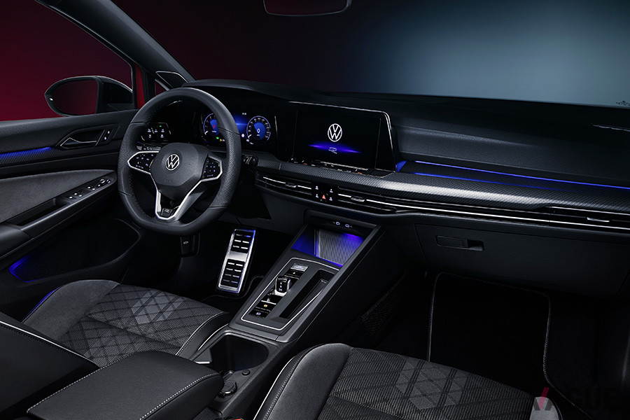 VW新型「ゴルフ オールトラック」のインパネ