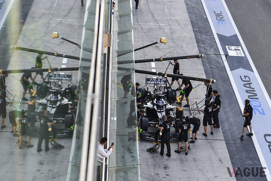 モータースポーツの現場では昔からタイヤに窒素ガスが入れられていた