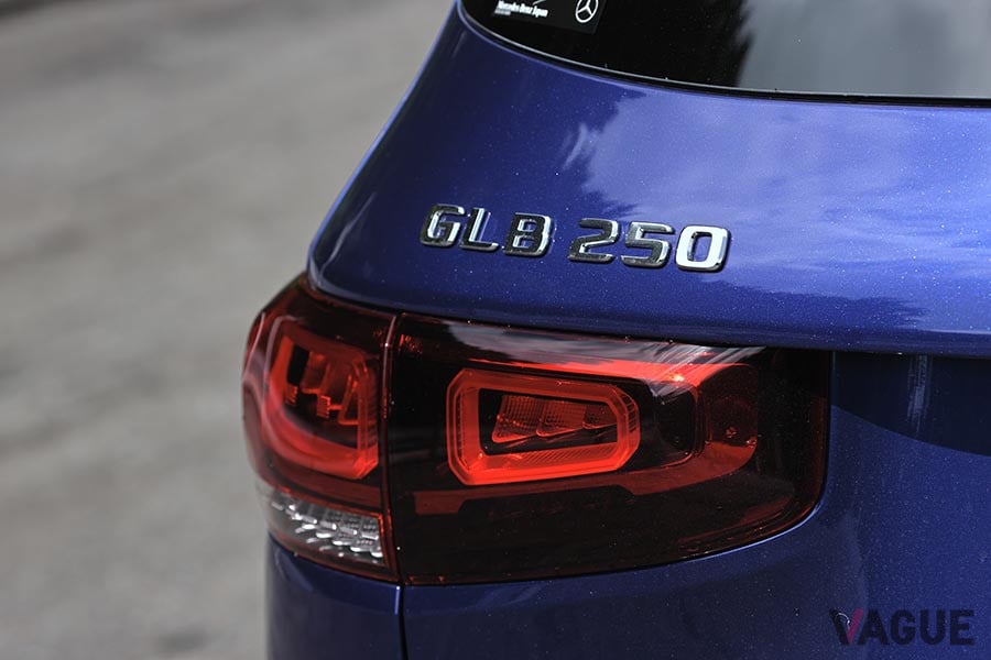 メルセデス・ベンツ「GLB250」のエンブレム