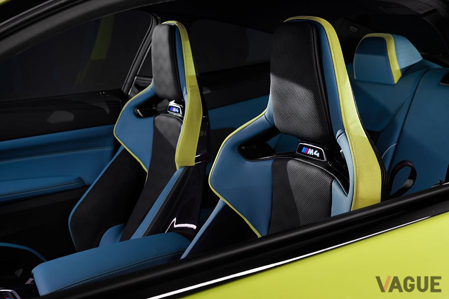 新型「M4クーペ コンペティション」のフロントシート