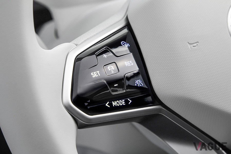 VWの電気自動車（BEV）SUV、「ID.4」のハンドルディテール