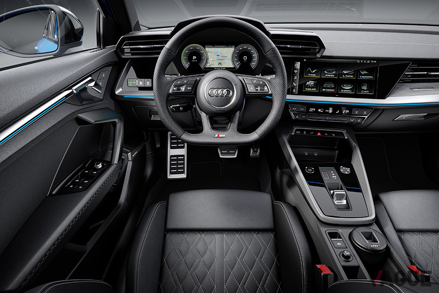 アウディ「A3スポーツバック 40 TFSI e」Sラインのインパネ