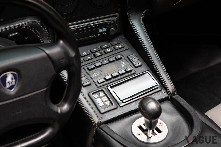 販売されたのは10台程度といわれている、ランボルギーニ「ディアブロ VT ミレニアム・ロードスター」（C）Bonhams