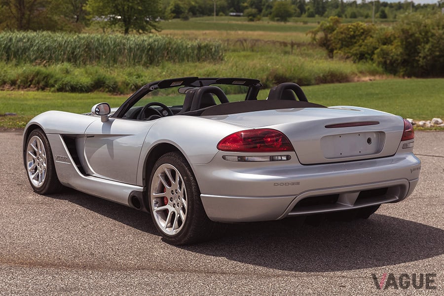 約520万円で落札された2004年式ダッジ「バイパーSRT−10」（C）2020 Courtesy of RM Sotheby's