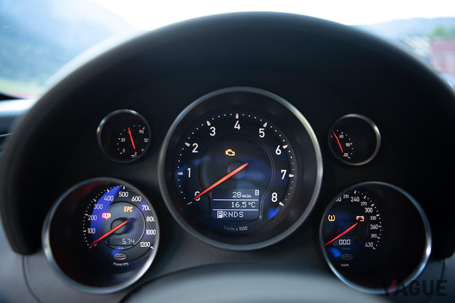 2013年式ブガッティ「ヴェイロン16.4 Gグランスポーツ・ヴィテッセ」のエスティメートは約1億9000万円−2億5000万円だったが、流札となった（C）Bonhams 2001-2020