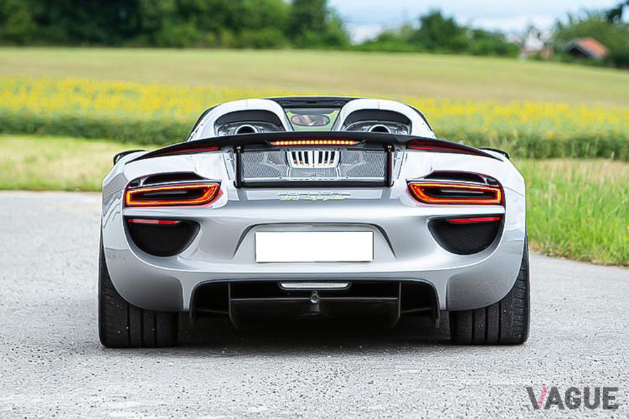 918スパイダーの生産台数は、車名に由来してわずかに918台のみ（C）Bonhams 2001-2020