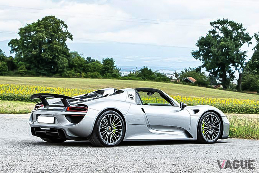 新車価格がおよそ7600万円だった「918スパイダー」のエスティメートは、1億2606万円−1億4898万円（C）Bonhams 2001-2020