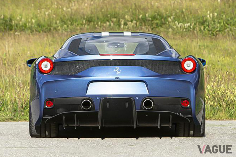 走行距離はわずか198km。ワンオーナーで大切に保管されていた新車同然の「458スペチアーレ」のエスティメートは、約4600万円−5700万円。ただし流札に終わった（C）Bonhams 2001-2020
