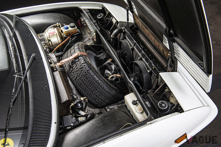 およそ418万円で落札された1986年式フェラーリ「モンディアル3.2カブリオレ」（C）Bonhams 2001-2020