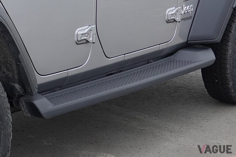 サイドステップも装備