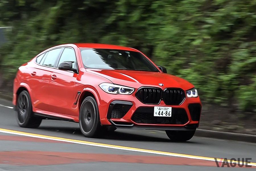 ワインディングを攻めて楽しむことができるX6M