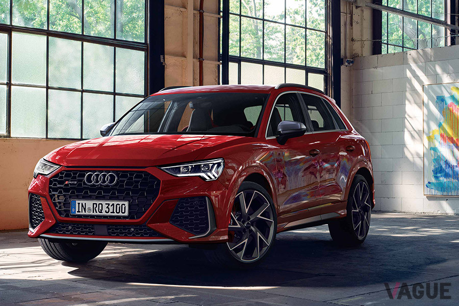 アウディ「RS Q3」「RS Q3 スポーツバック」は、ともに最高出力400ps、最大トルク480Nmの直列5気筒TFSIガソリン直噴ターボエンジンを搭載