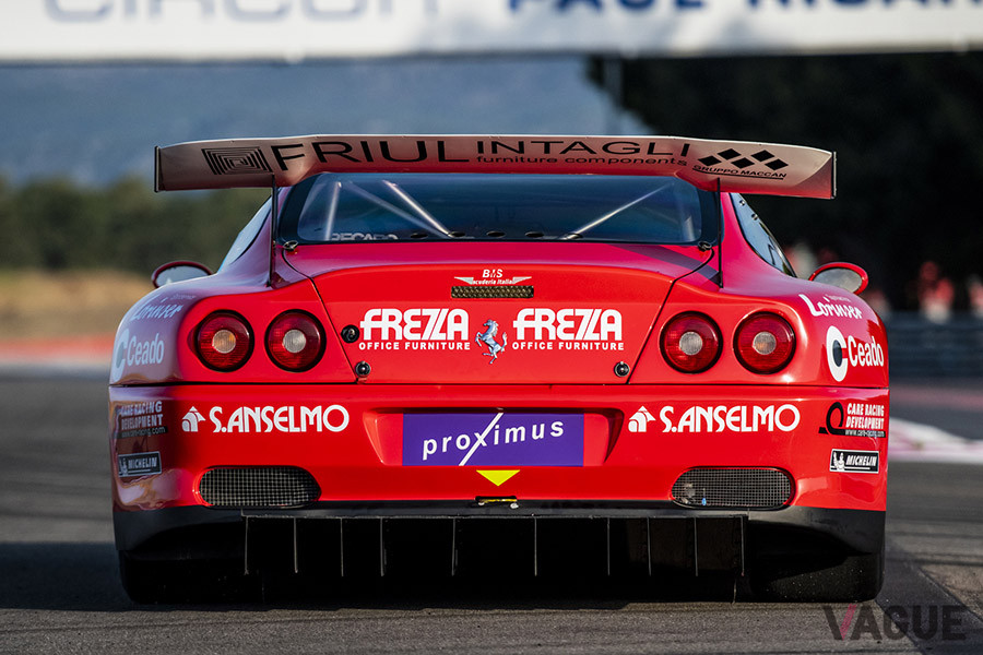 およそ4億4700万円で落札された2001年式フェラーリ「550 GT1 プロドライブ」（C）2020 Courtesy of RM Sotheby's