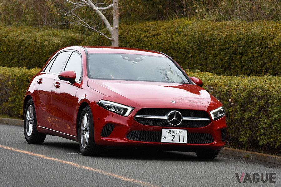 2020年度上半期 輸入車第3位はメルセデス・ベンツ「Aクラス」。「ハイ、メルセデス」と呼びかけて対話式でコントロールするMBUXが人気だ