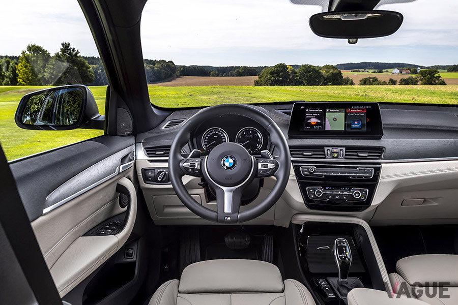 BMW「X1」のインパネ