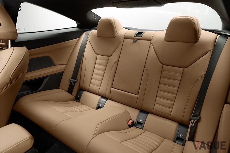 BMW新型「4シリーズ クーペ」のリアシート
