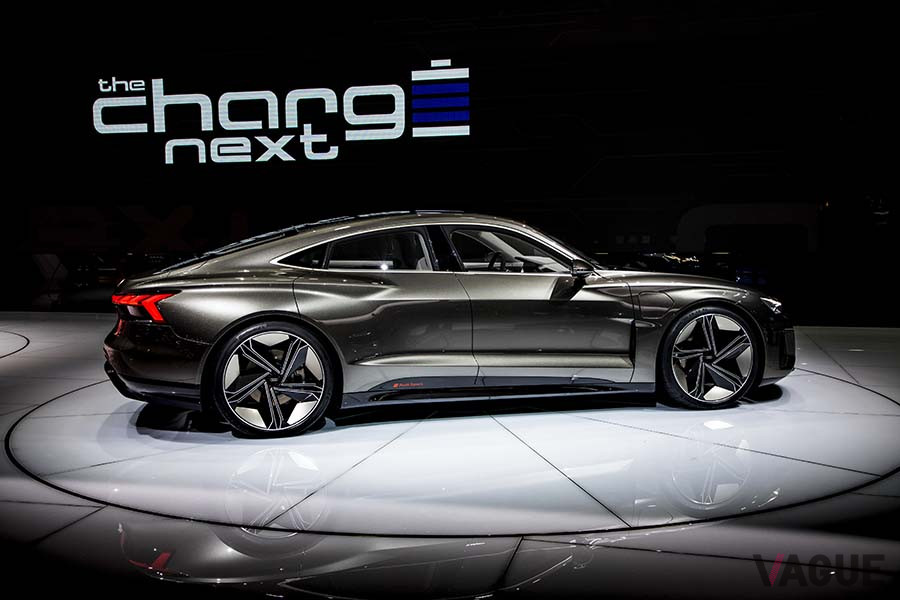 2018年のLAショーで登場したアウディ「e-tron GTコンセプト」