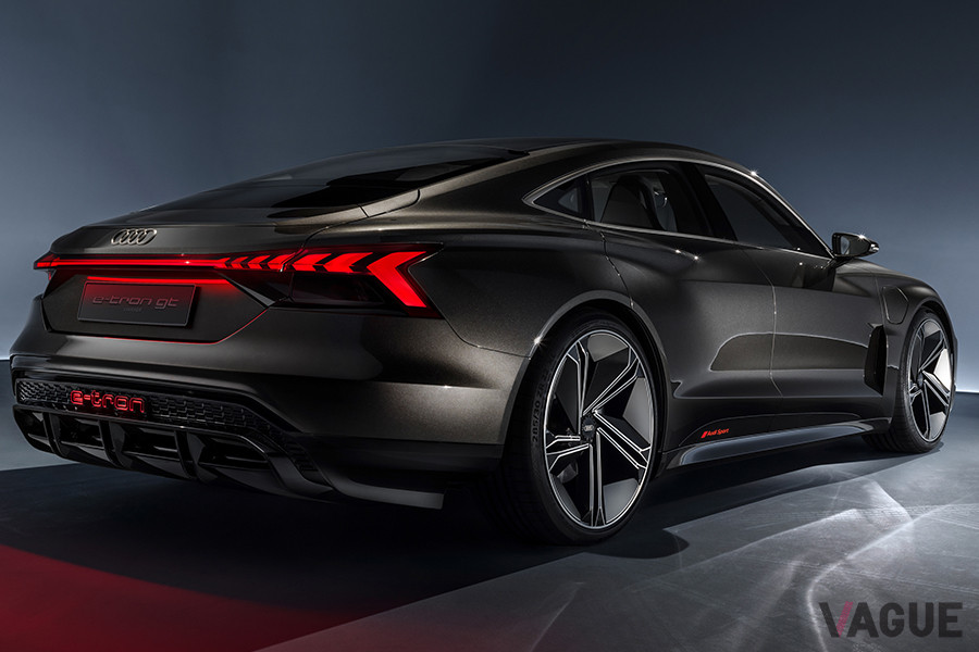 2018年のLAショーで登場したアウディ「e-tron GTコンセプト」