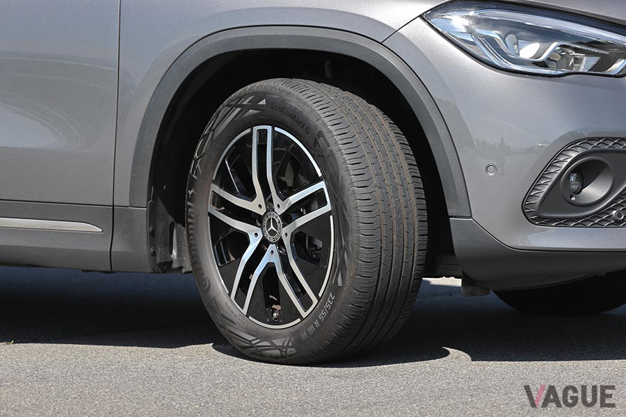 試乗車が履いていたタイヤは、235／55R18 100Wサイズのコンチネンタル「エココンタクト6 MO」
