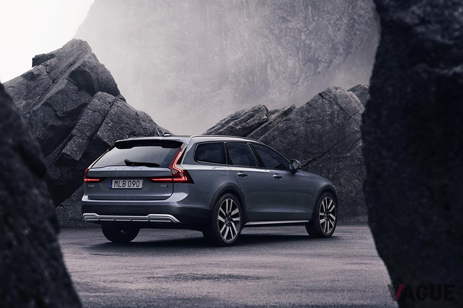 ボルボ「V90」