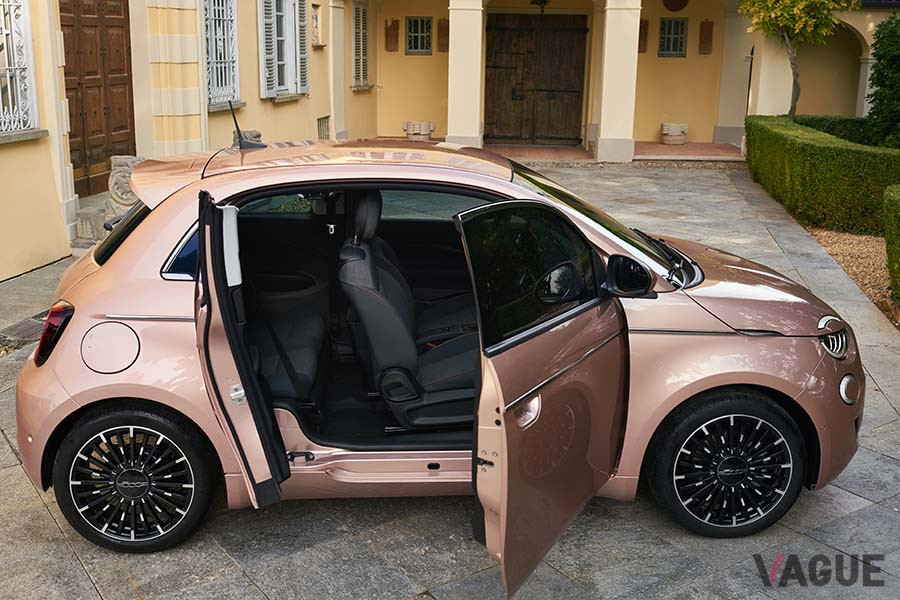 フィアット「500 3+1　ラ・プリマ」