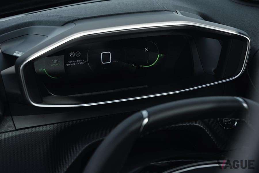 プジョー「SUV e-2008」の3D iコックピット