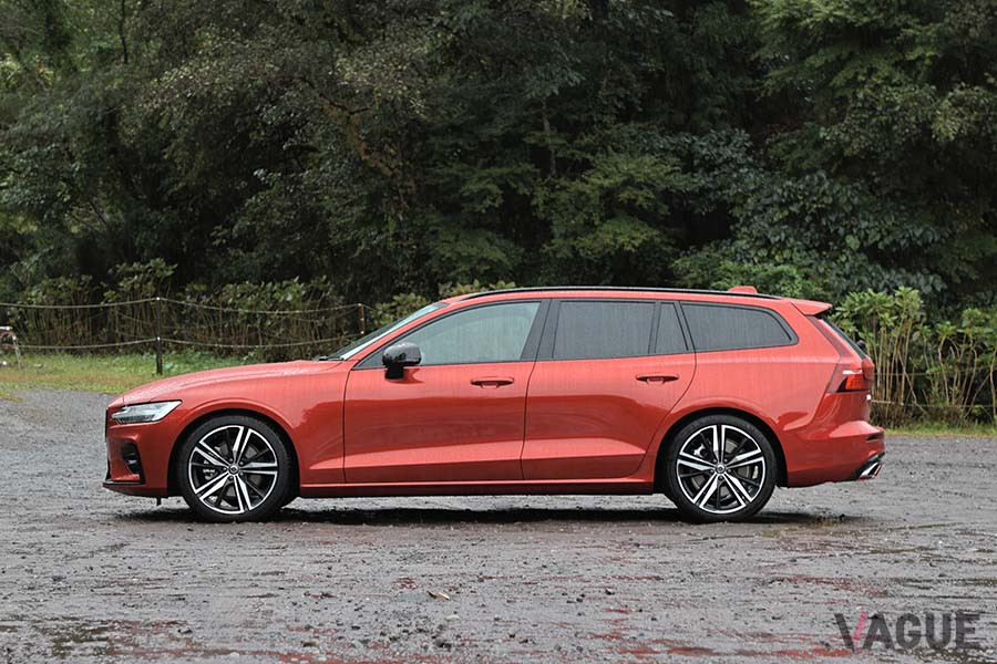 ボルボ「V60 B5 R-DESIGN」の全長は4760mm