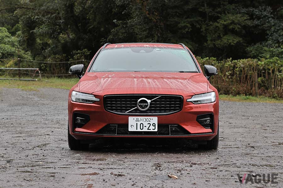 ボルボ「V60 B5 R-DESIGN」の全高は1435mm