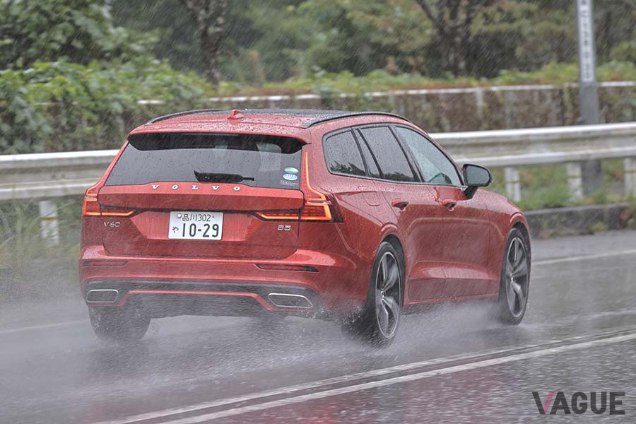 ボルボ「V60 B5 R-DESIGN」の走り