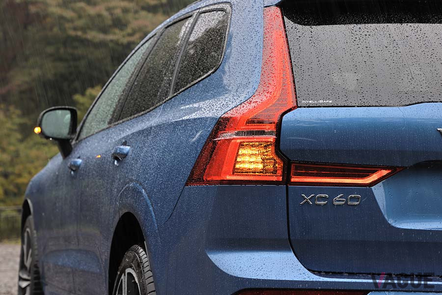 ボルボ「XC60 B6 AWD R-DESIGN」のサイドデザイン