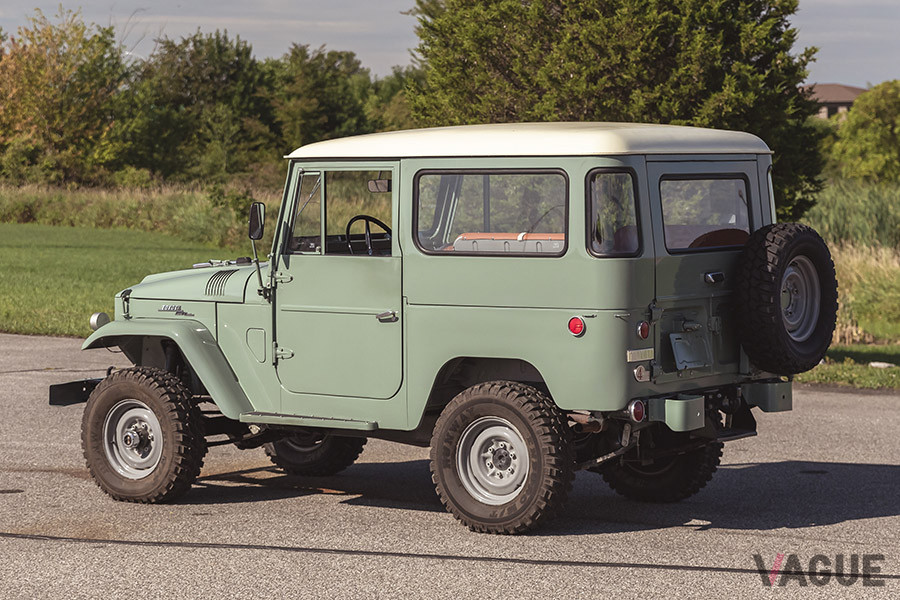 オリジナル性を追求したレストアが施された1967年式トヨタ「FJ40ランドクルーザー」（C）2020 Courtesy of RM Sotheby's