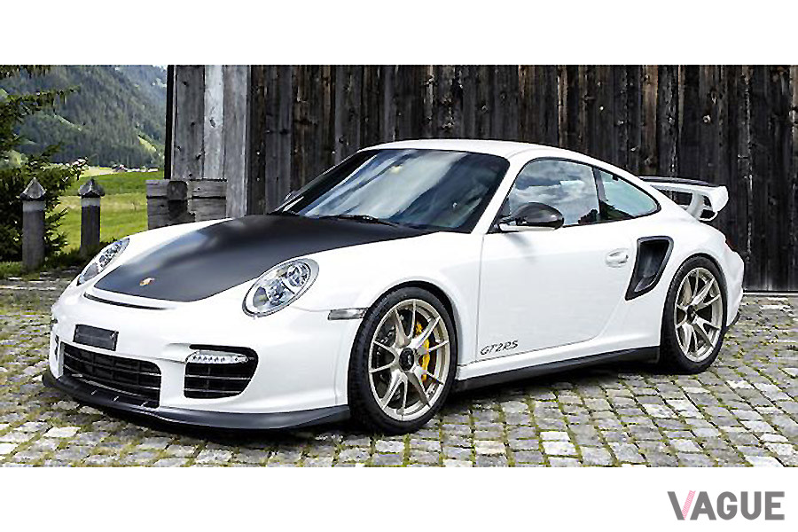 約5200万円−7500万円のエスティメートがつけられた、2011年式ポルシェ「911GT2 RS」（C）Bonhams 2001-2020