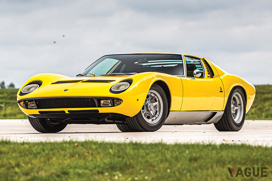 漫画では飛鳥ミノルの愛車として登場したランボルギーニ「ミウラ P400 S」は、約1億2000万円で落札（C）2020 Courtesy of RM Sotheby's