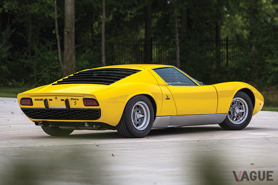 漫画では飛鳥ミノルの愛車として登場したランボルギーニ「ミウラ P400 S」は、約1億2000万円で落札（C）2020 Courtesy of RM Sotheby's