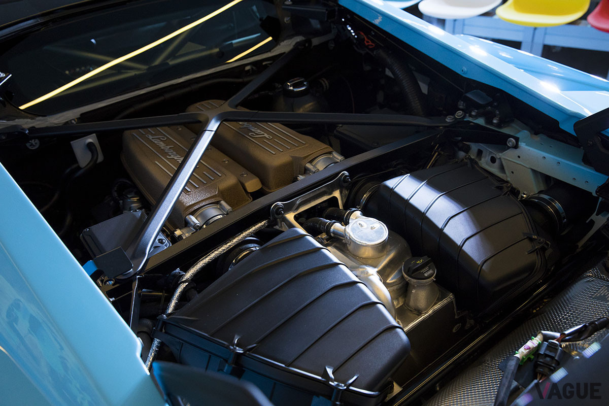 「ウラカンEVO」と「スーパートロフェオ」と同じ最高出力640hp（570kw）、最大トルク565Nm／6500rpmの自然吸気V型10気筒エンジン