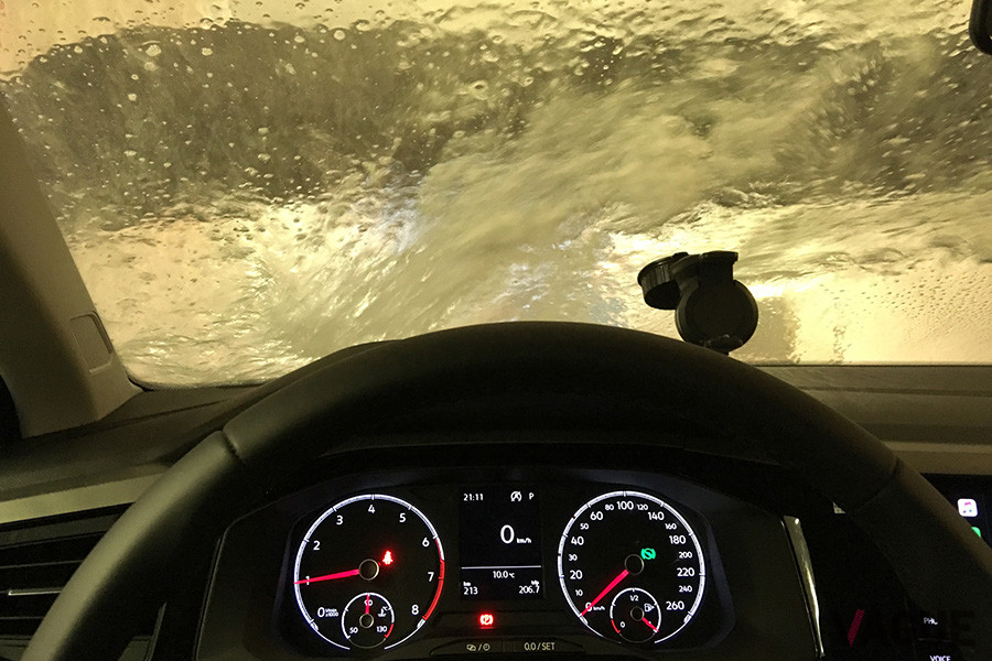 水量とか勢いとか、どこを取っても日本より大胆。