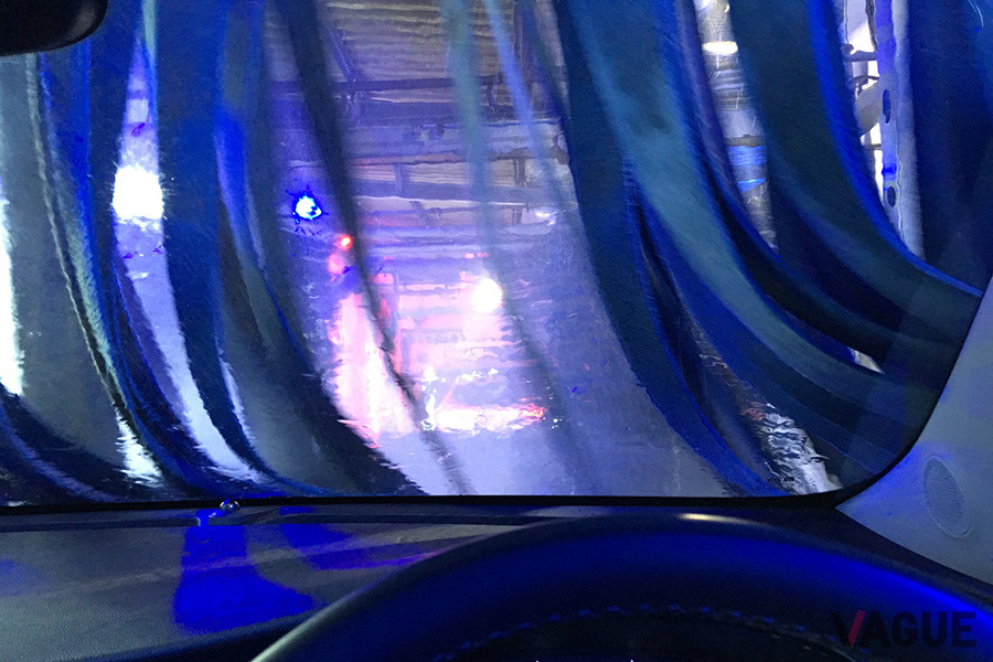 そしてこれがアグレッシブな乾燥方法。バッタバタと布がボディーを叩く音がすごいので、若干不安になります